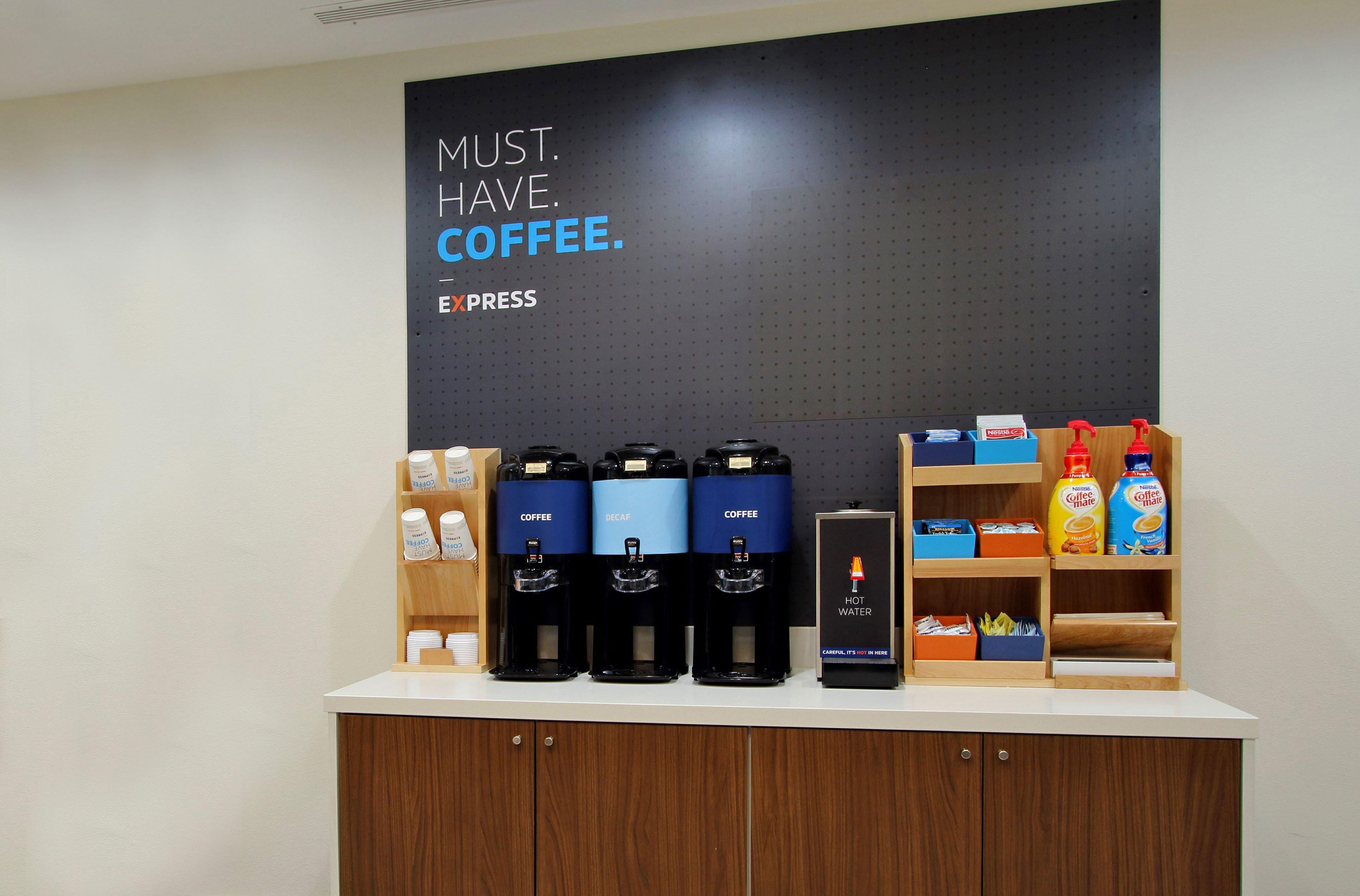 Holiday Inn Express Golden-Kicking Horse By Ihg Ngoại thất bức ảnh